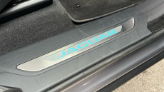 Jaguar F-Pace 2.0 D200 R-Dynamic HSE 5dr Auto AWD Diesel Estate